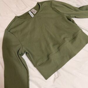 H&M Green Ribbed Long Sleeve Top 🤩❇️